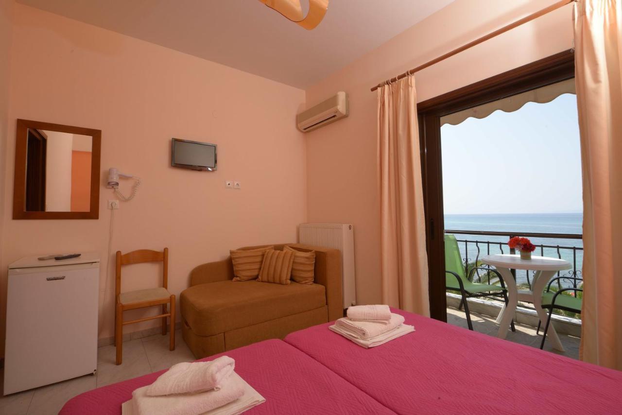 Hotel Akrogiali Ouranoupoli Exteriör bild