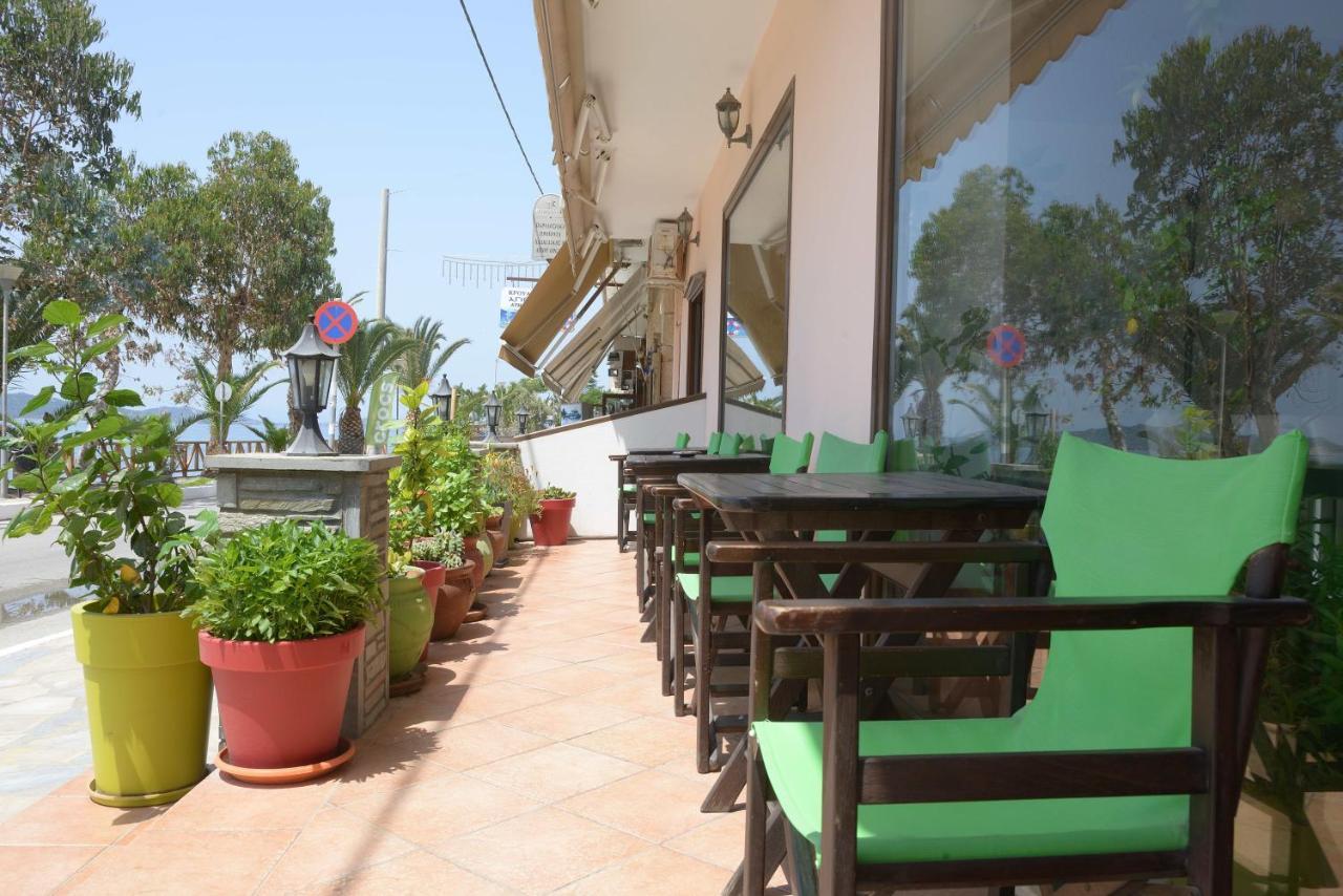 Hotel Akrogiali Ouranoupoli Exteriör bild