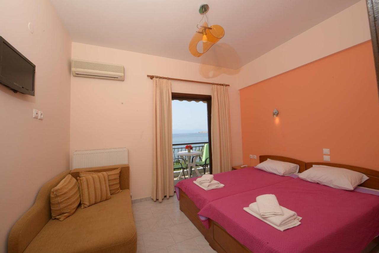 Hotel Akrogiali Ouranoupoli Exteriör bild