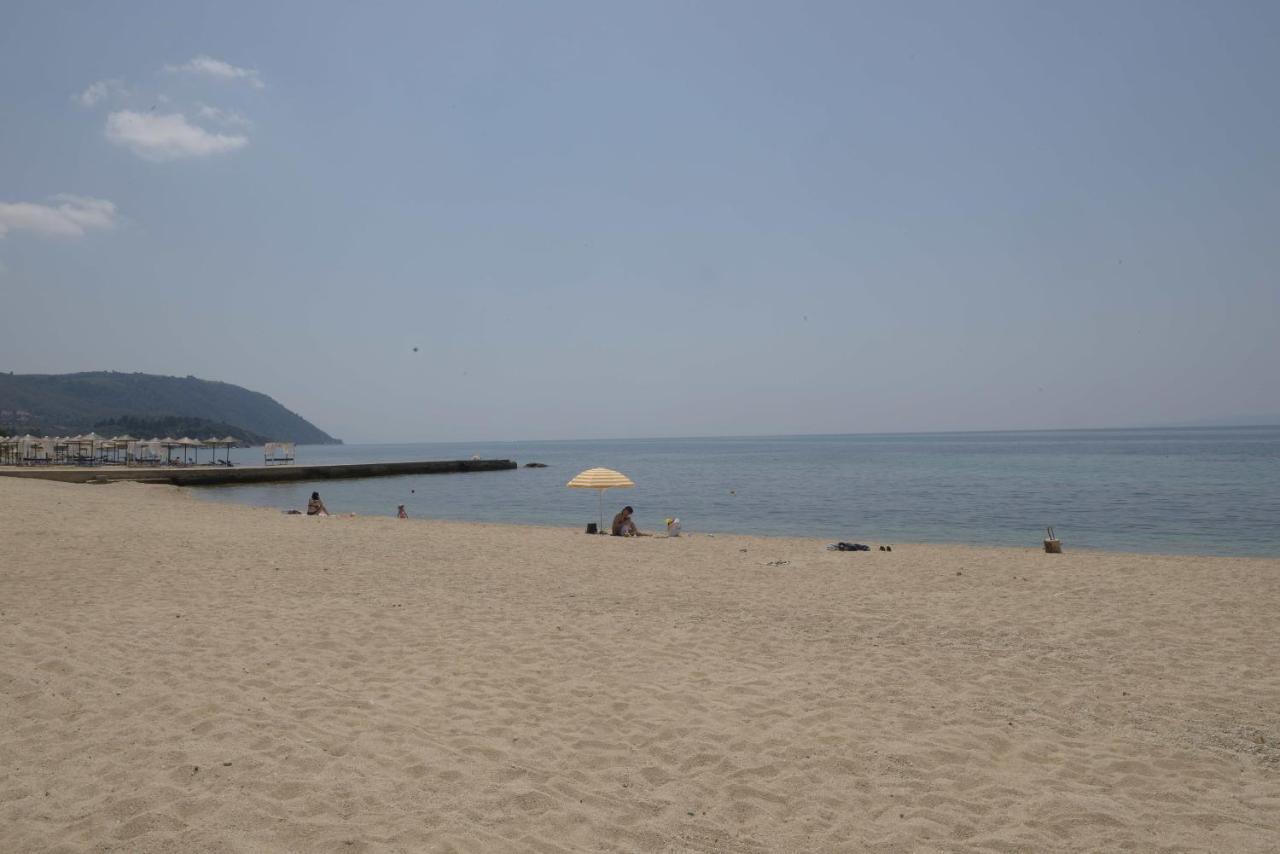 Hotel Akrogiali Ouranoupoli Exteriör bild