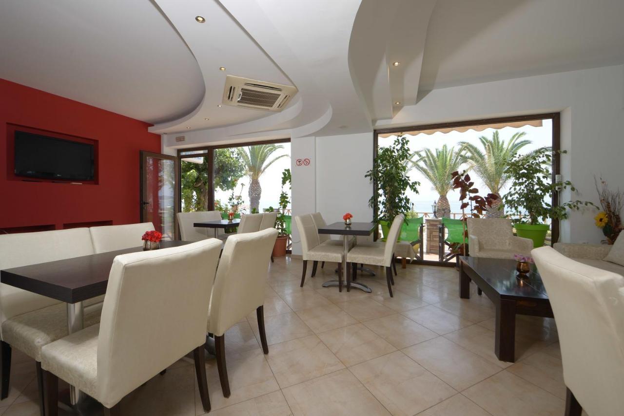 Hotel Akrogiali Ouranoupoli Exteriör bild